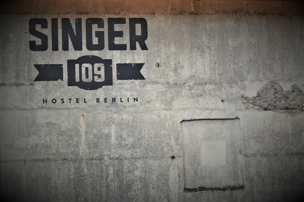 Singer109 Hostel, Hotel & Apartment Berlin Exterior photo